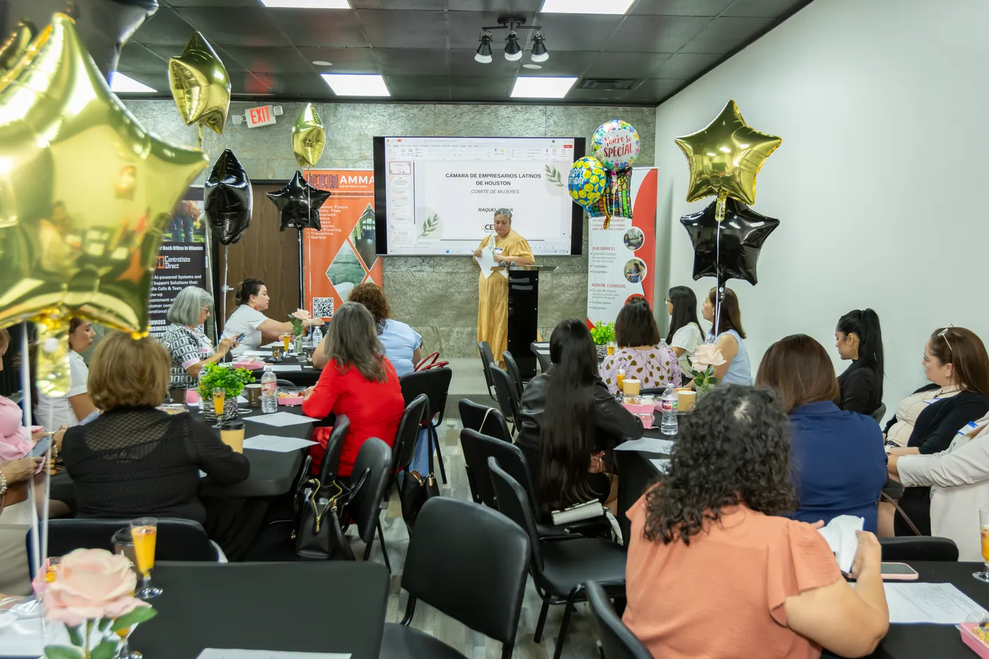 Evento Mujer y Empresaria: Crecer con Claridad y Propósito de Historia de Éxitos Entre Amigas en Houston, mayo 2026