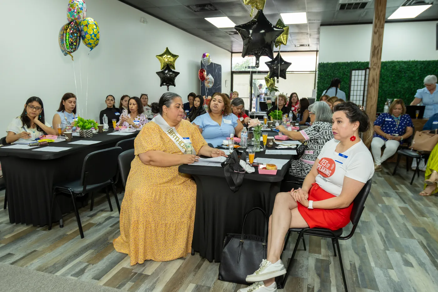 Evento Mujer y Empresaria: Crecer con Claridad y Propósito de Historia de Éxitos Entre Amigas en Houston, mayo 2026