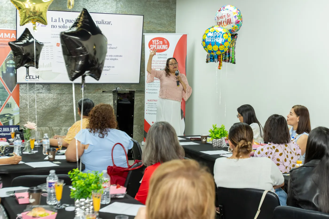 Evento Mujer y Empresaria: Crecer con Claridad y Propósito de Historia de Éxitos Entre Amigas en Houston, mayo 2026