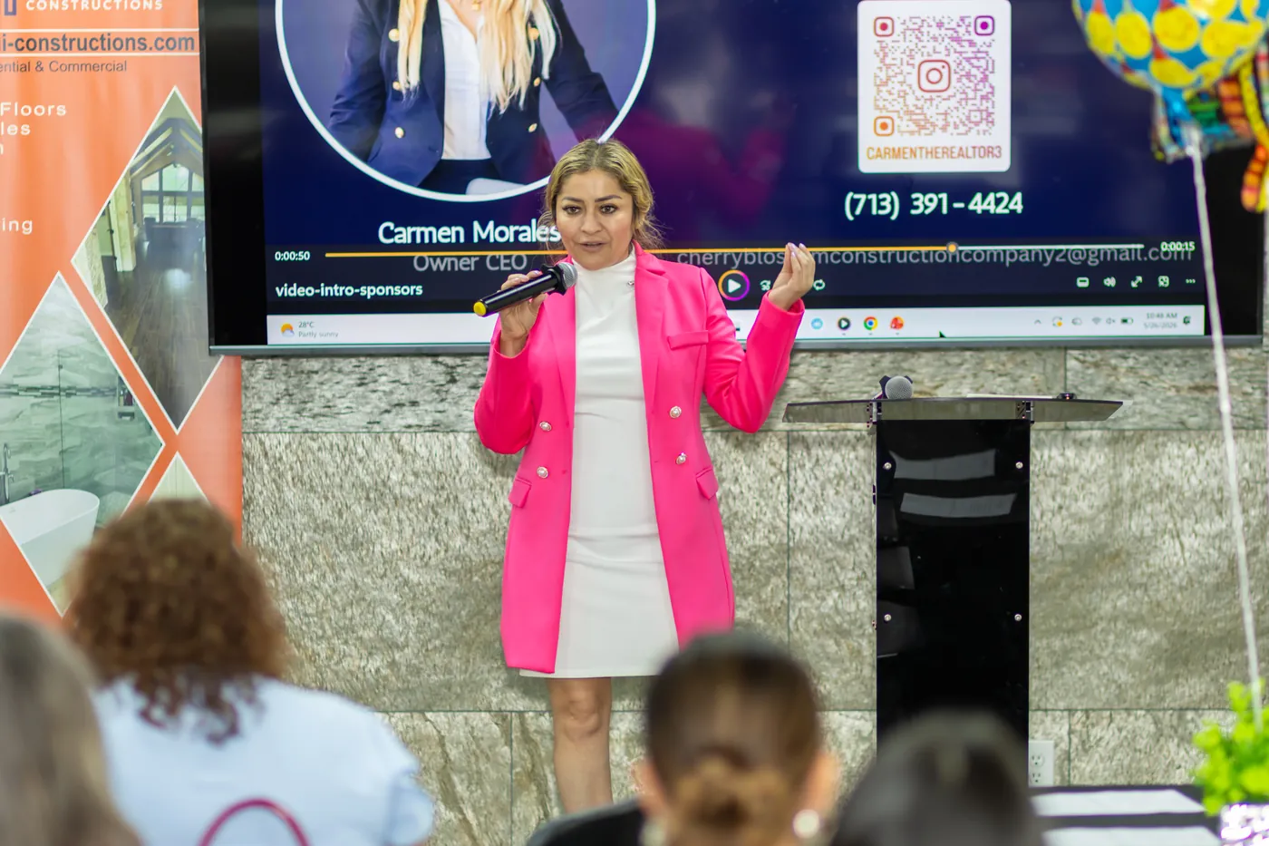 Carmen Morales en el evento Mujer y Empresaria: Crecer con Claridad y Propósito de Historia de Éxitos Entre Amigas, Houston, mayo 2026