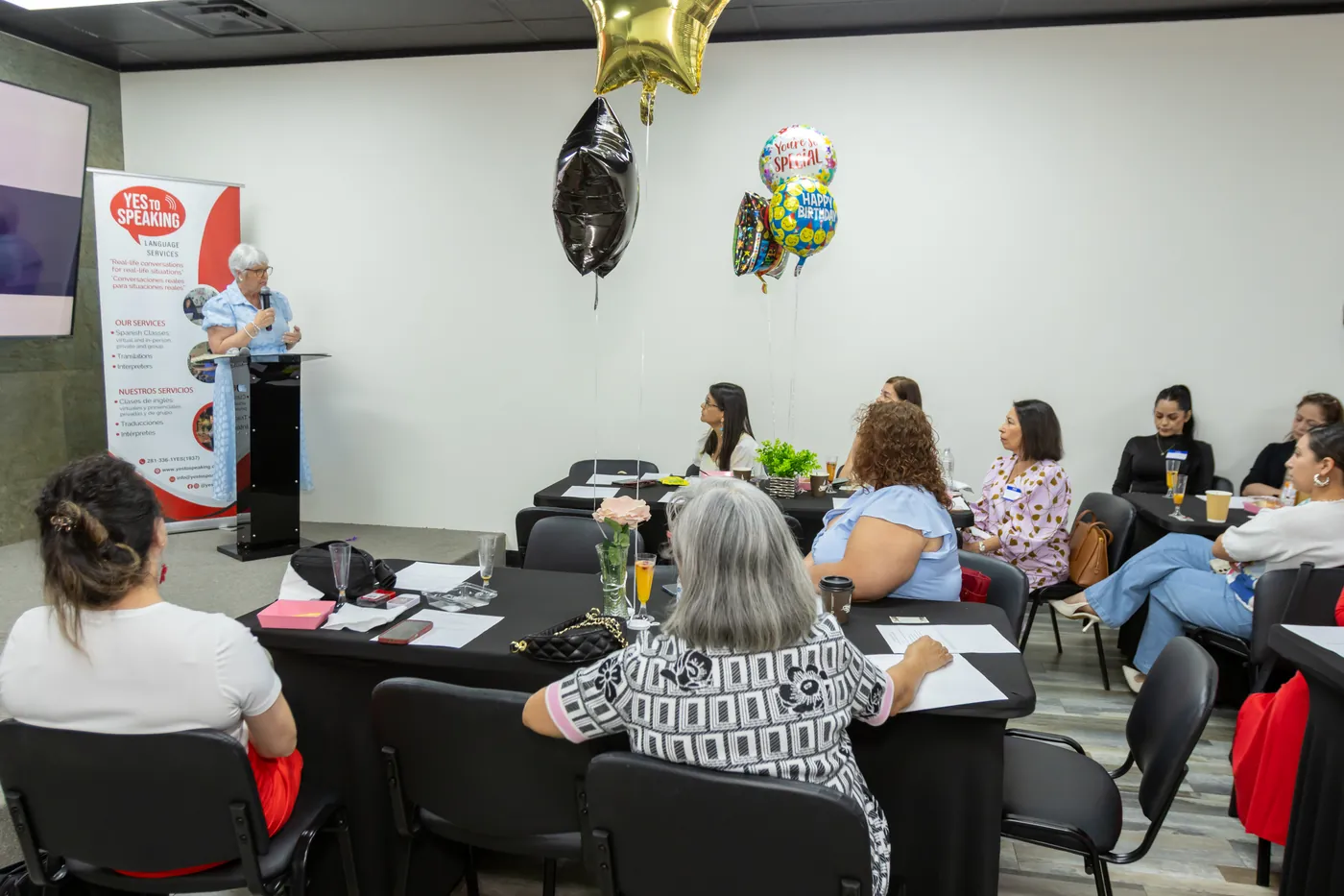 Evento Mujer y Empresaria: Crecer con Claridad y Propósito de Historia de Éxitos Entre Amigas en Houston, mayo 2026
