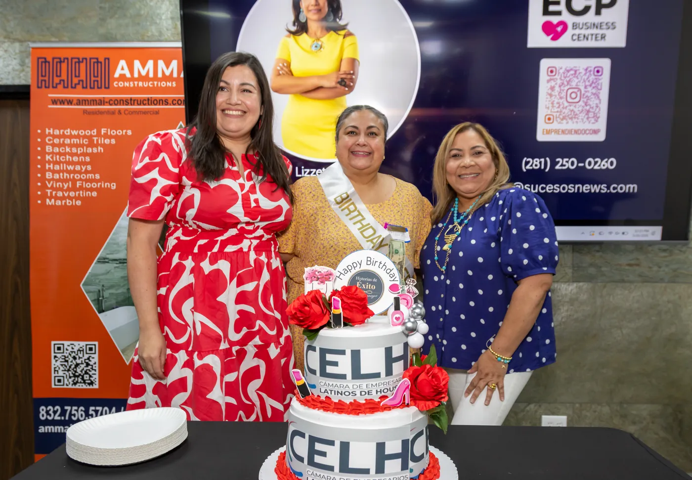 Claudia Baca, Ivette Aviles en el evento Mujer y Empresaria: Crecer con Claridad y Propósito de Historia de Éxitos Entre Amigas, Houston, mayo 2026