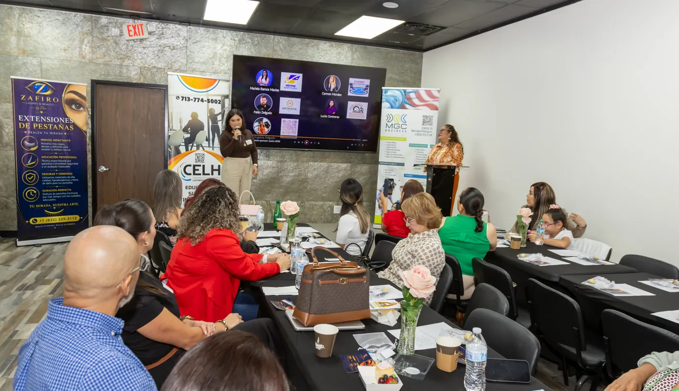 Evento De la Visión a la Acción de Historia de Éxitos Entre Amigas en Houston, junio 2026